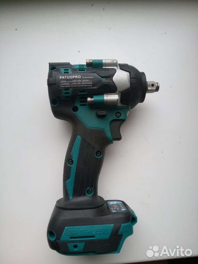 Гайковерт ударный аккумуляторный