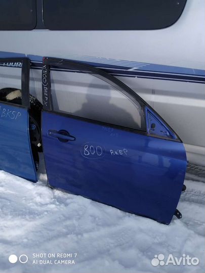 Двери на мазда аксела правая передняя