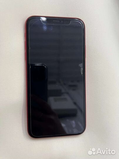 Телефон iPhone 11