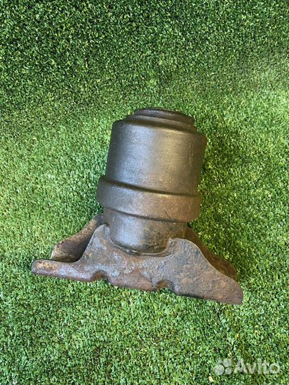 Подушка двигателя правая 2л 5L84-7820206DBW ford