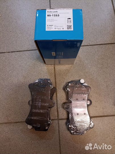 Колодки тормозные передние Audi Q7 4LB