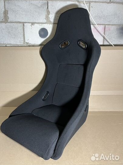 Спортивные сиденья ковши