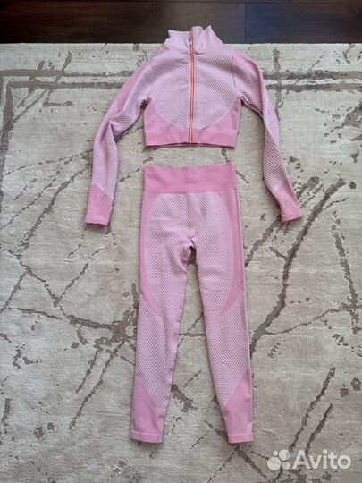 Спортивная форма женская