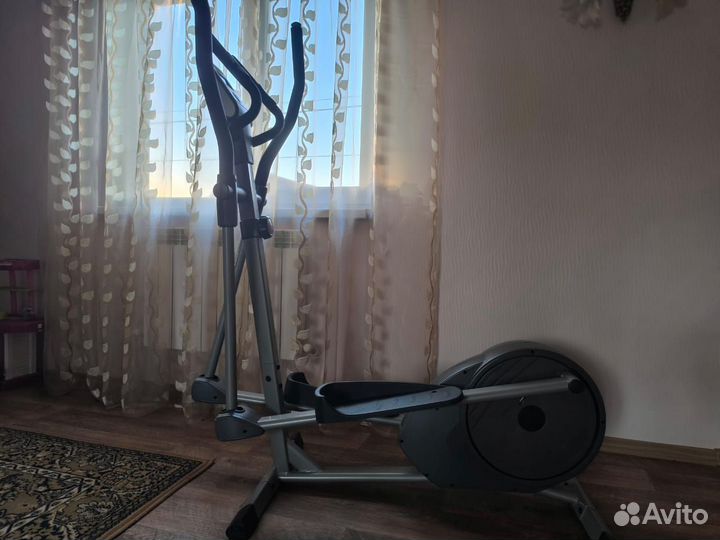Эллиптический тренажер