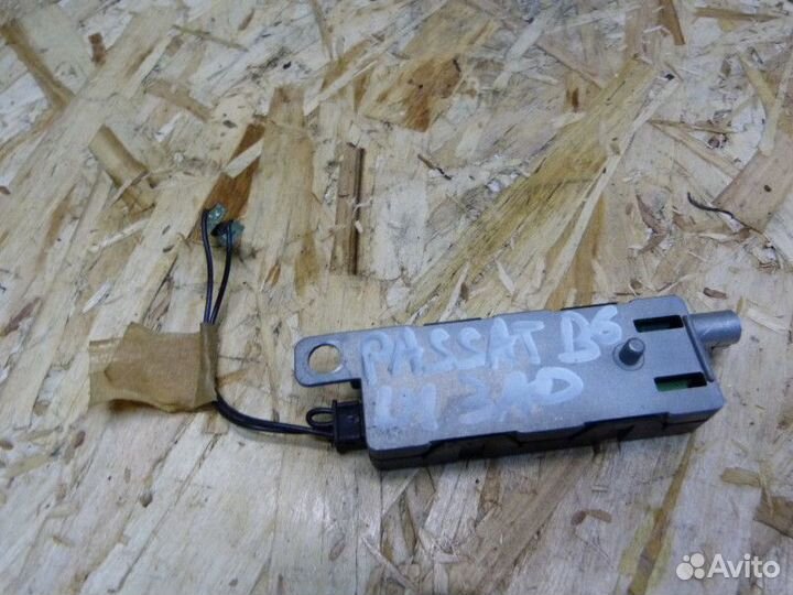 Блок электронный VW Passat B6 2005-2010 (3C9035552