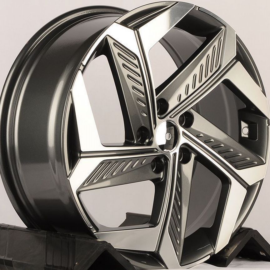 Литые диски Powcan 7.5×R19 5×114.3