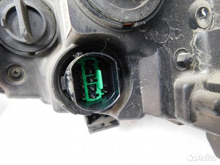 Фара правая Kia Sportage