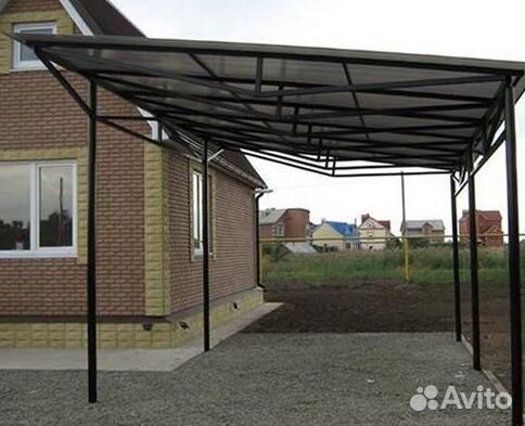 Металлический навес для машины