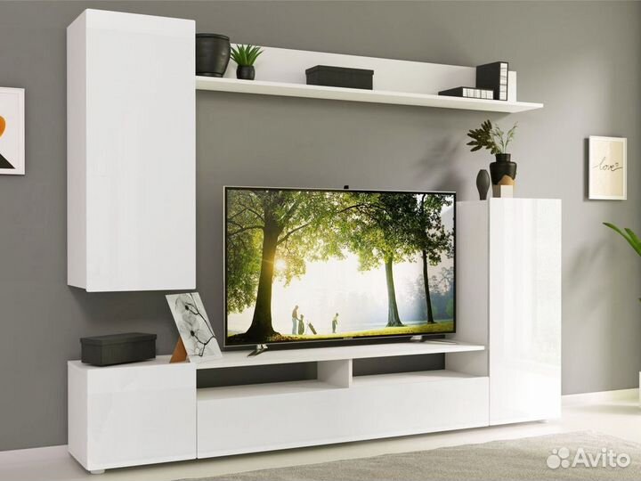 Стенка в гостиную