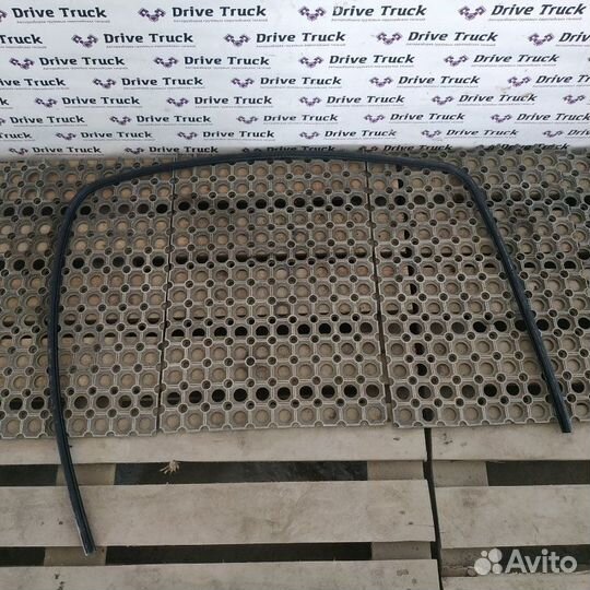 Уплотнитель стекла двери Man Tga 18.430 D2066 LF