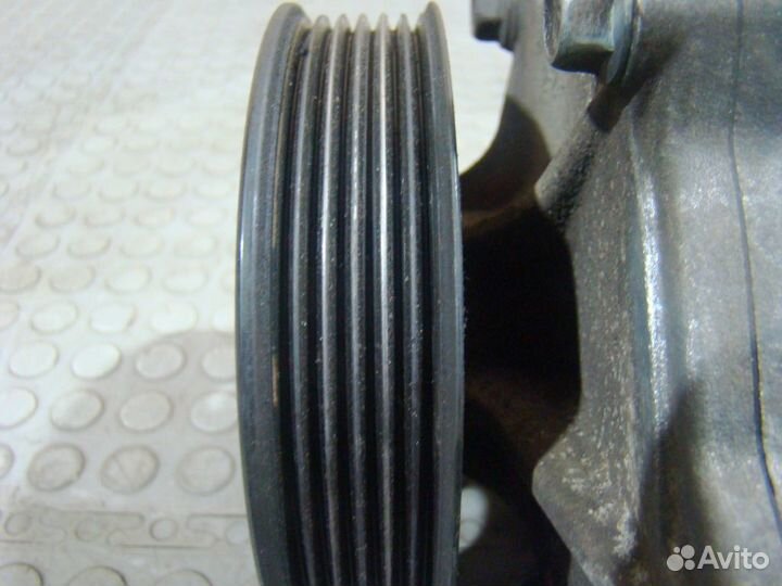 KIA Sportage 3 Насос водяной (помпа)