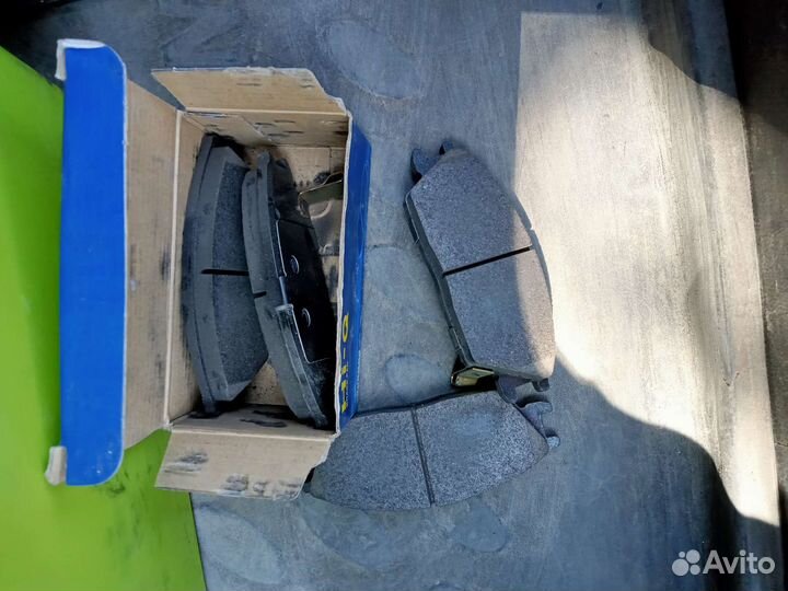 Тормозные колодки передние на hyundai getz/accent