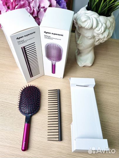 Расческа Dyson