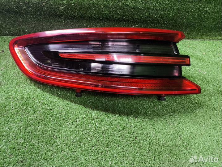 Фонарь задний наружный левый Porsche Macan