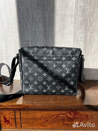 Сумка Louis Vuitton мужская District оригинал