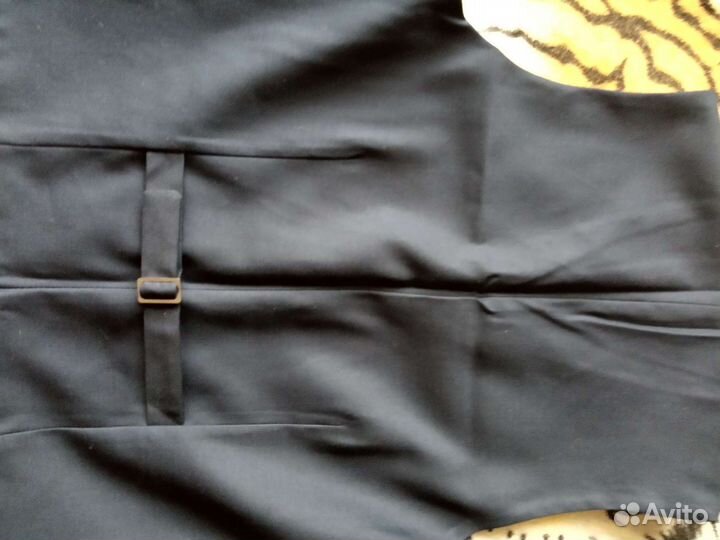 Жилет школьный,новый, размер 146-36