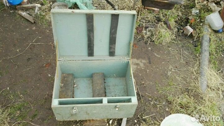 Сундук старинный