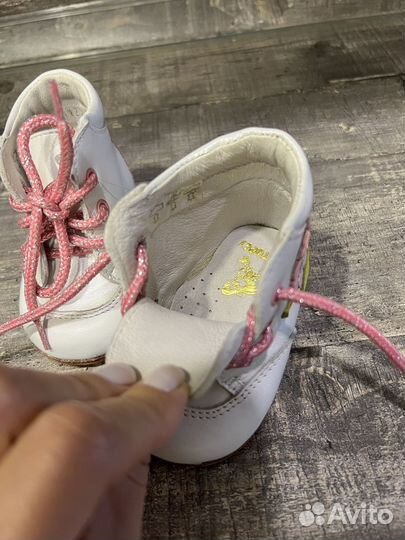 Ботинки для малышки, новые 17р