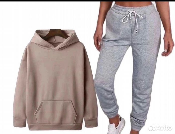 Спортивный костюм женский