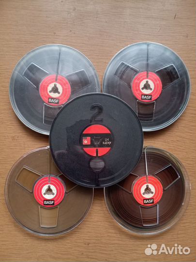 Пленка магнитофонная на бобинах 14 шт