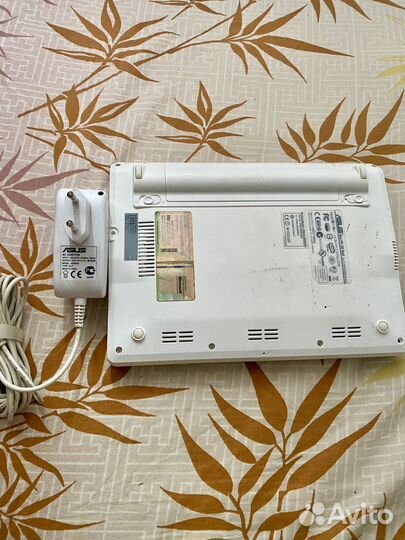 Мини ноутбук asus
