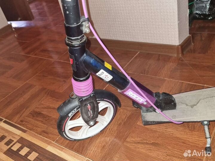 Самокат roces 200