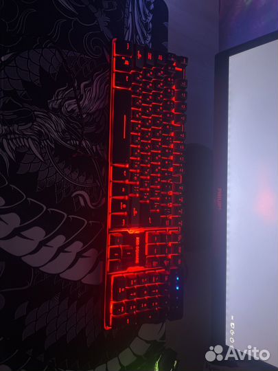 Игровая клавиатура с подсветкой