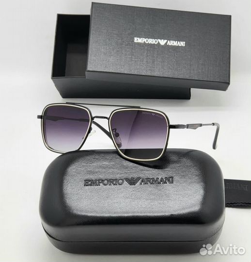 Солнцезащитные очки Emporio Armani
