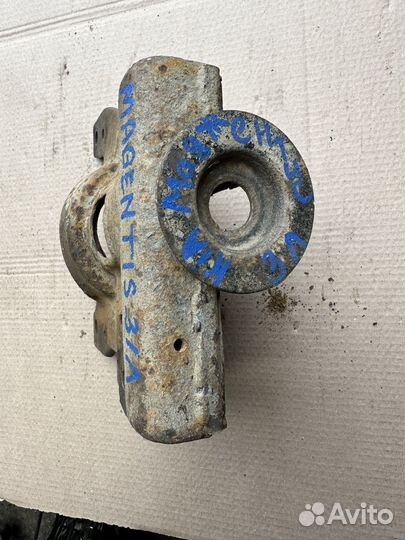 Опора заднего амортизатора Kia Magentis