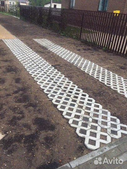 Укладка рулонного газона эконом