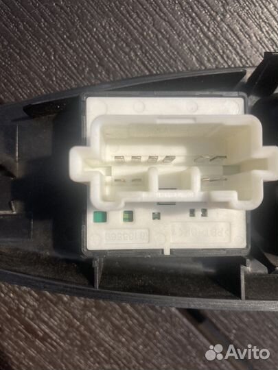 Блок управления зеркалами mitsubishi