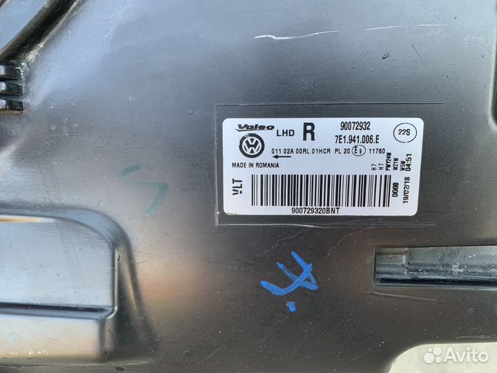 Передняя правая фара Volkswagen Transporter T6