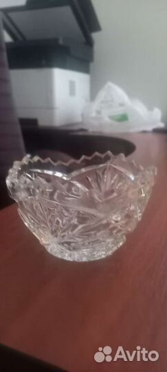 Хрустальная вазочка