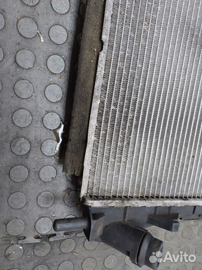 Радиатор охлаждения двигателя Ford Mondeo 3, 2006