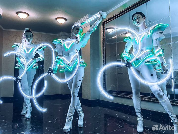 Светодиодное шоу Let's go