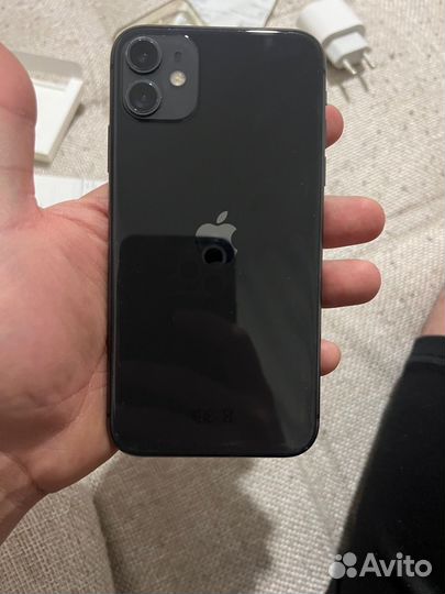 iPhone 11, 64 ГБ