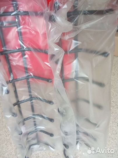 Крючки вешалки