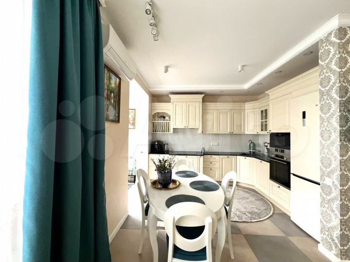 2-к. квартира, 56 м², 7/16 эт.