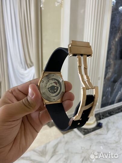 Часы hublot