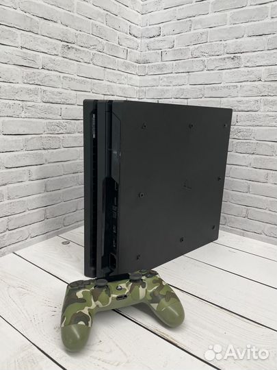Приставка PS4 PRO 1Тб 2 ревизия + Игры
