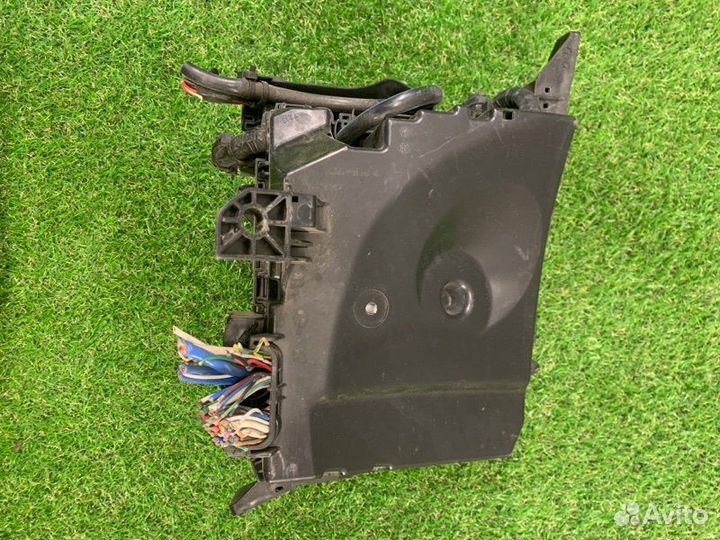 Блок предохранителей Toyota Corolla Fielder