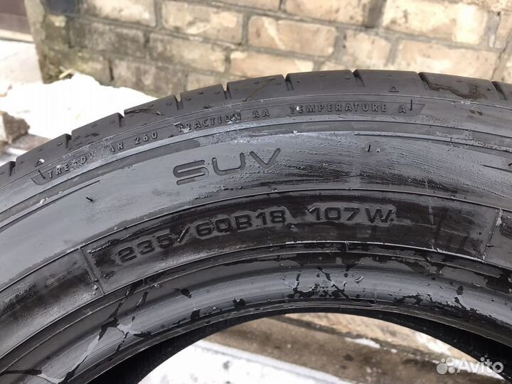 Dunlop SP Sport Maxx RT 2 SUV 235/60 R18 107W
