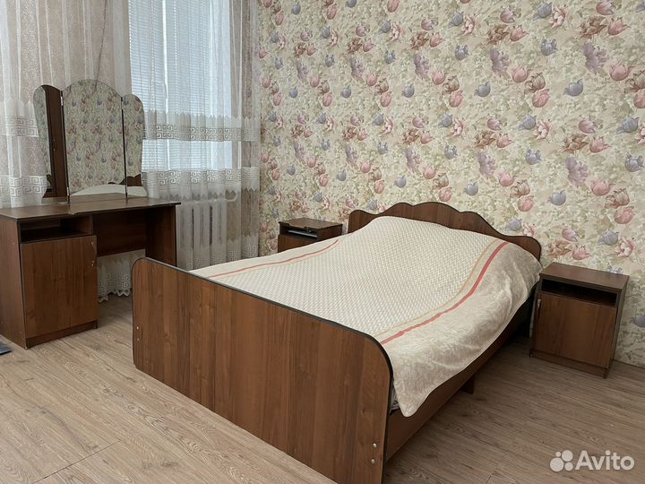 Спальный гарнитур