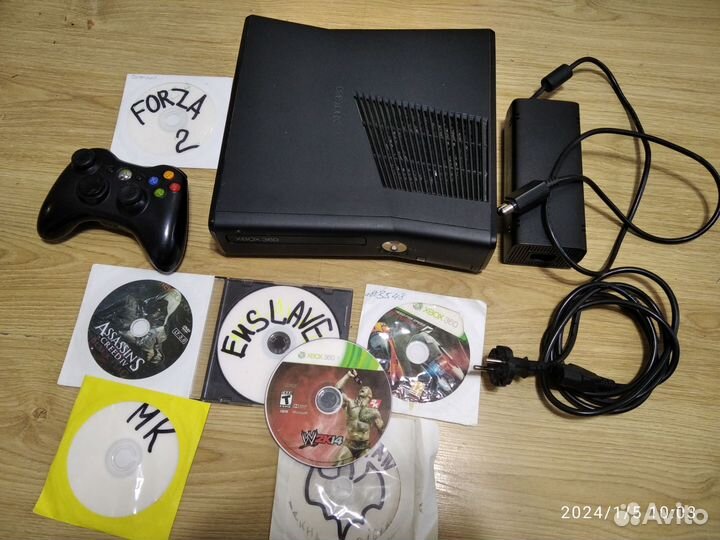 Xbox 360 E 500gb +7игр