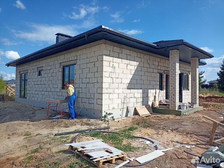 Строительная бригада. Фундамент / Кровля