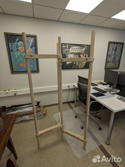 Вешалка для одежды напольная из дуба