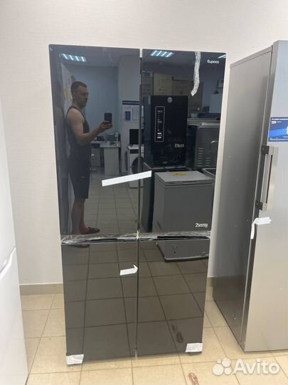 Холодильник Бирюса