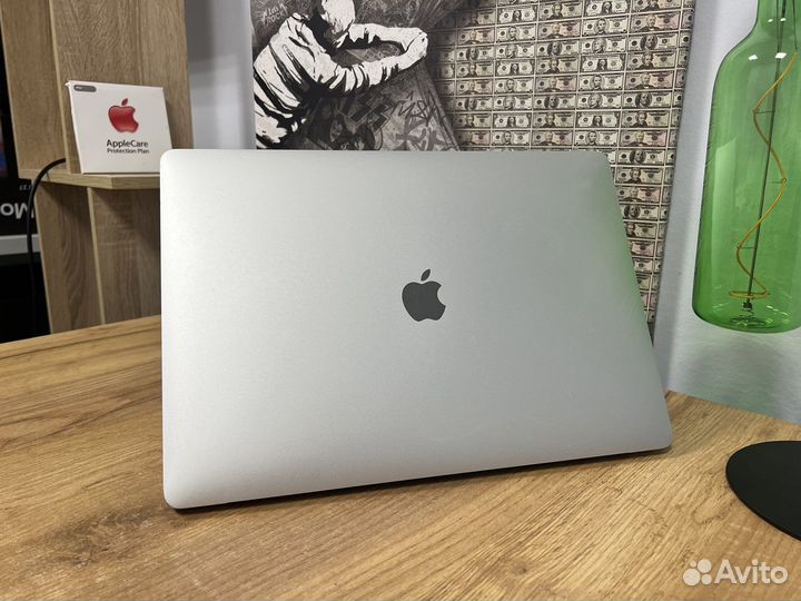 MacBook Pro 15 2019 i9 (512 gb SSD) Silver