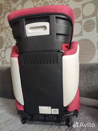 Детское автокресло Welldon 2/3(15-36 кг), isofix