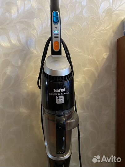 Вертикальный пылесос, с функцией влажной уборки